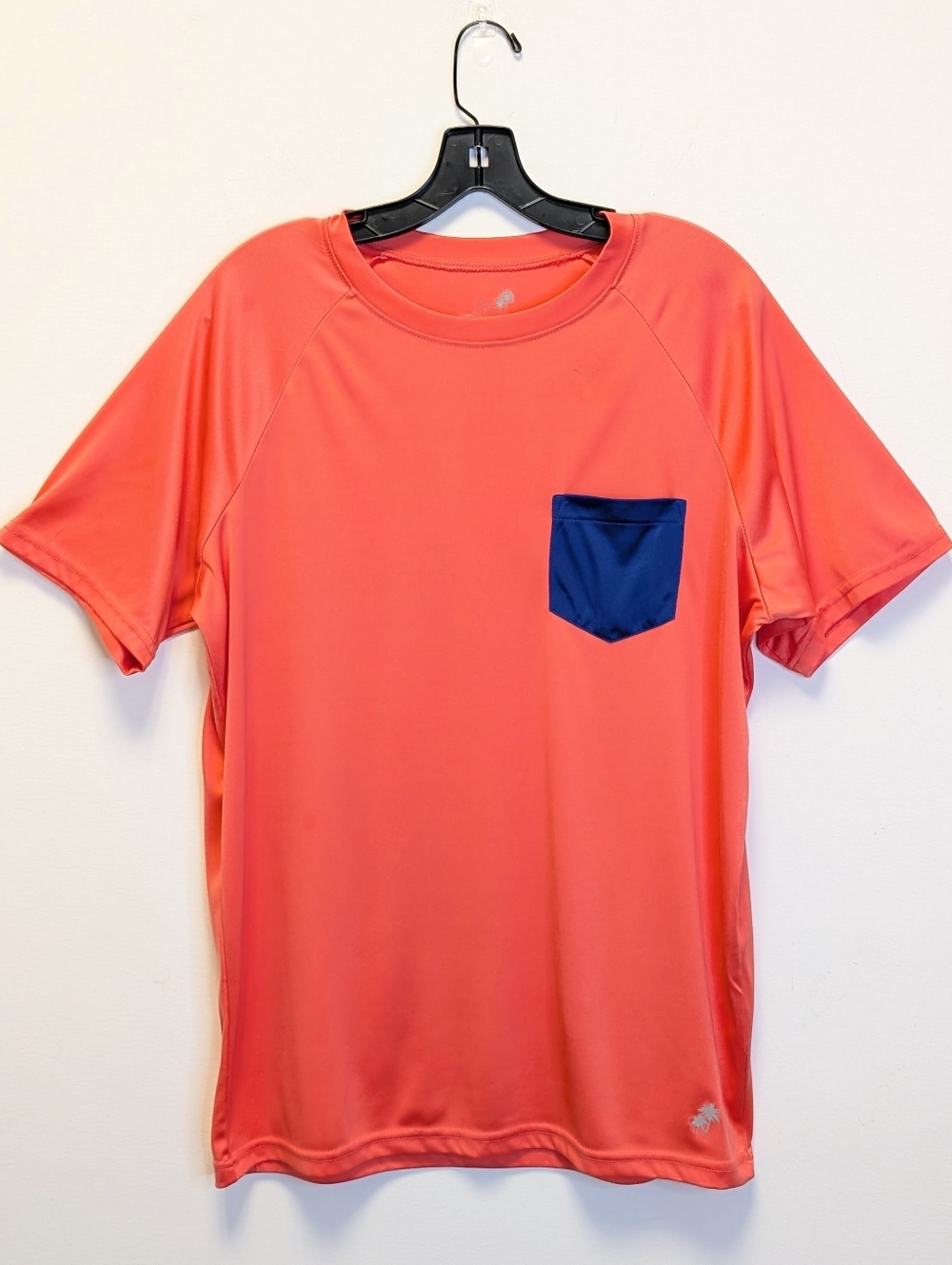 Trunks Surf Co UPF 50+ Rash Guard Tee Coral Neon Pocket Top M - Picture 9 of 9